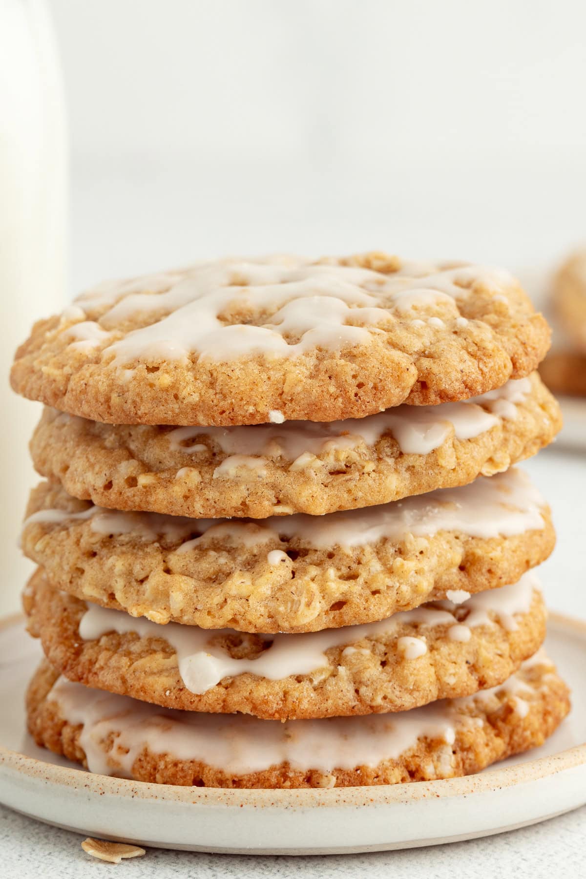 Bake Perfect Old-Fashioned Iced Oatmeal Cookies: Crispy & Chewy